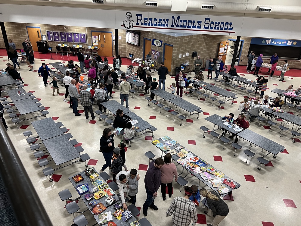 Families enjoying Title 1 reading night