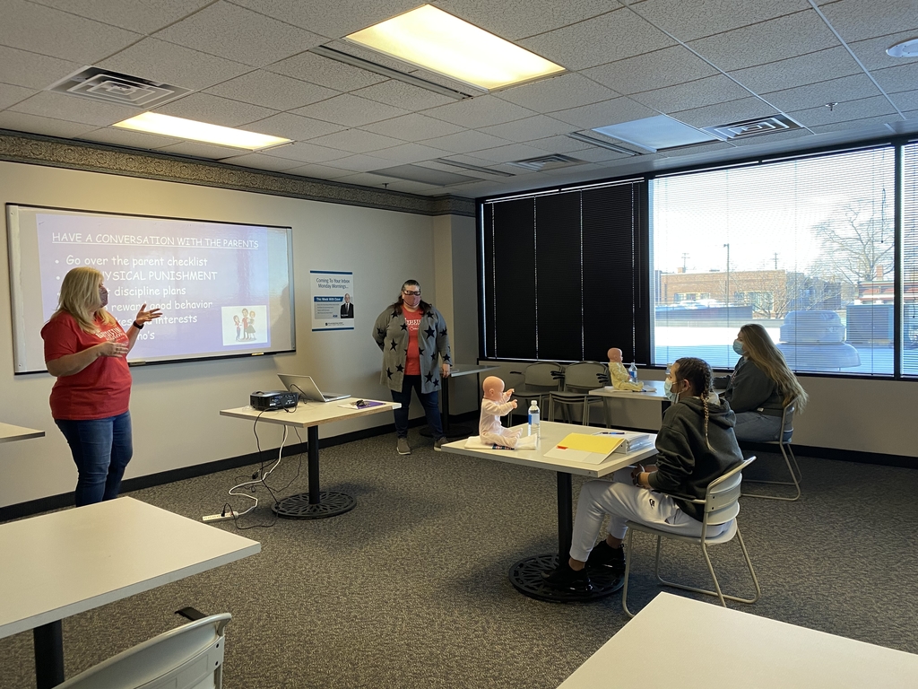 DPS #170 teachers presenting at KSB’s Babysitting Academy
