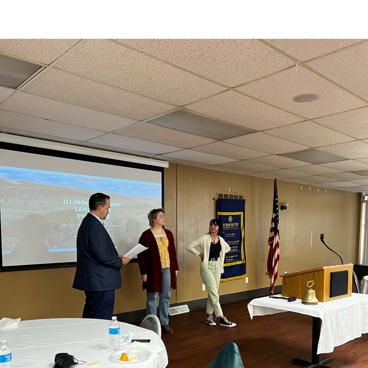DHS Students at Dixon Rotary