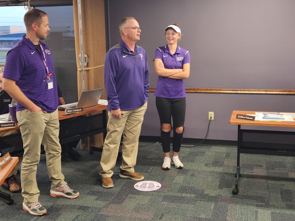 Photo of Athletic Director, Golf Coach and student Katie Drew